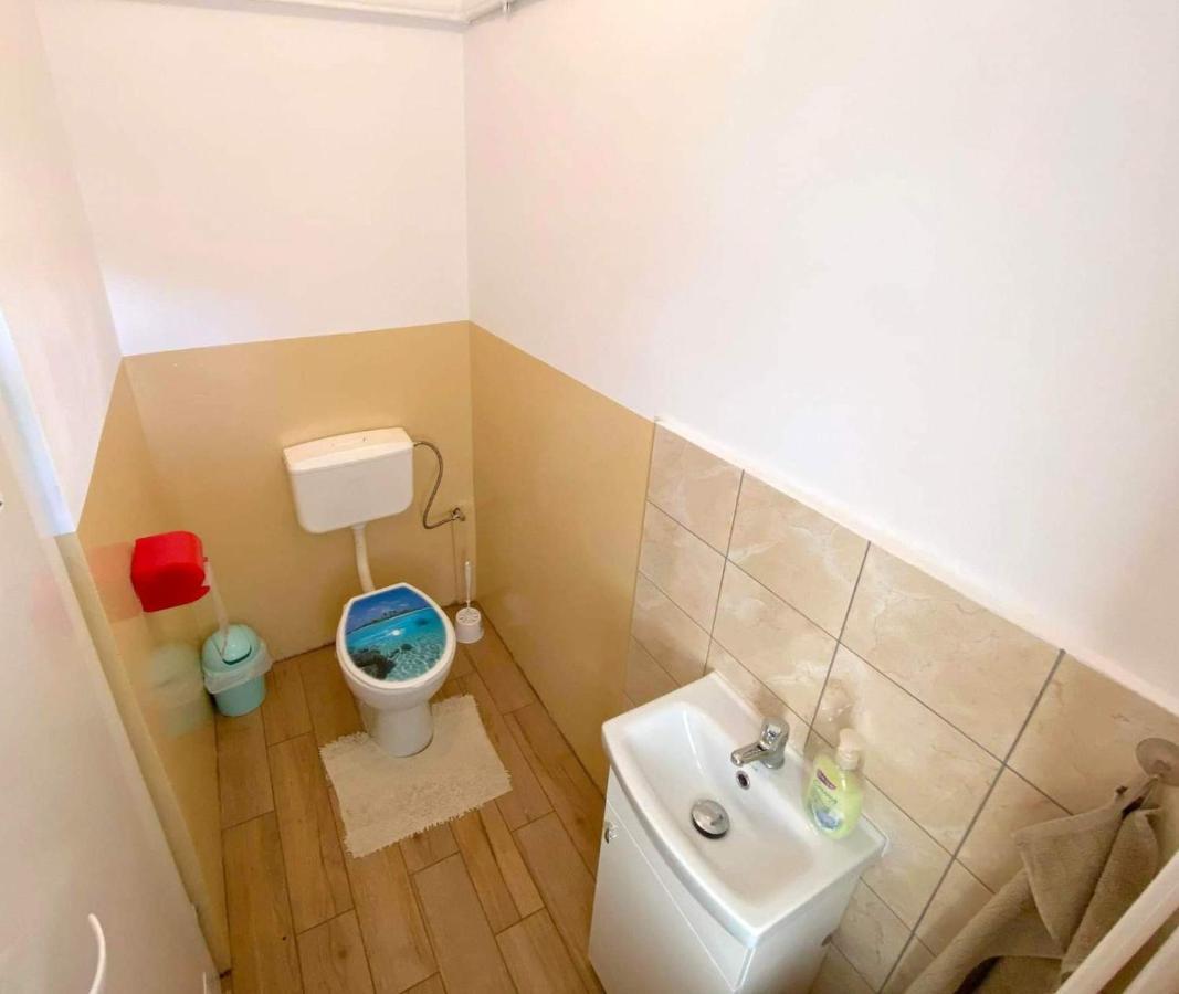 Appartamento Jasmin Budry Esterno foto